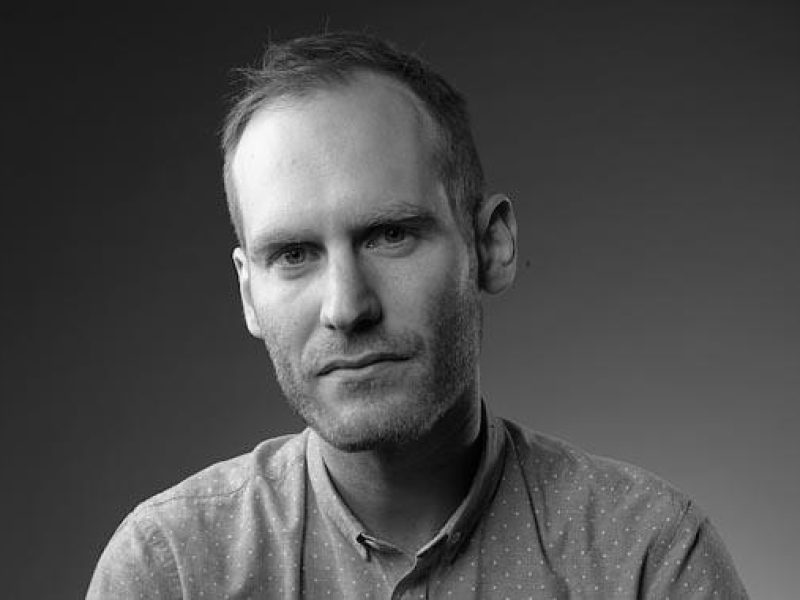 “Presenta tus ideas a la persona que decide.” Isahac Oliver, Director Creativo Ejecutivo de &Rosàs