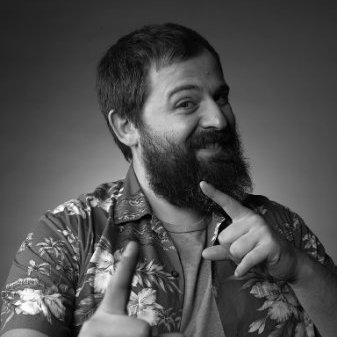 “Intenta reírte en el trabajo todos los días.” Rafa Fortis, Dir. Creativo en Kitchen y Director de The Atomic Garden