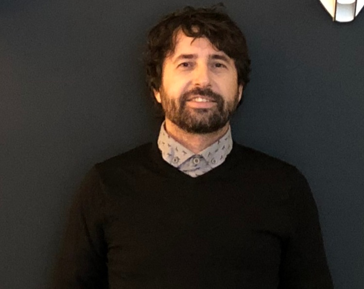 Javi del Río, Creative Director de Imille Spain: «Sigue a esa culebrilla»