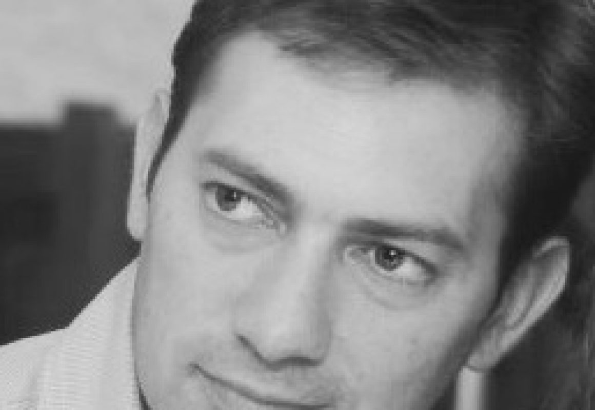 «Lidera a tu equipo desde la confianza», Alejandro Lavezzolo, Director de Servicios al Cliente de DDB