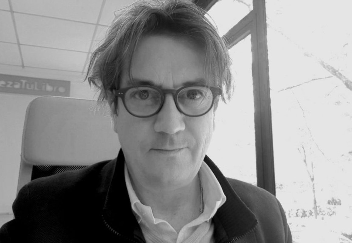 José María Prieto, fundador de smilebrand: «El cumplir expediente me parece triste»