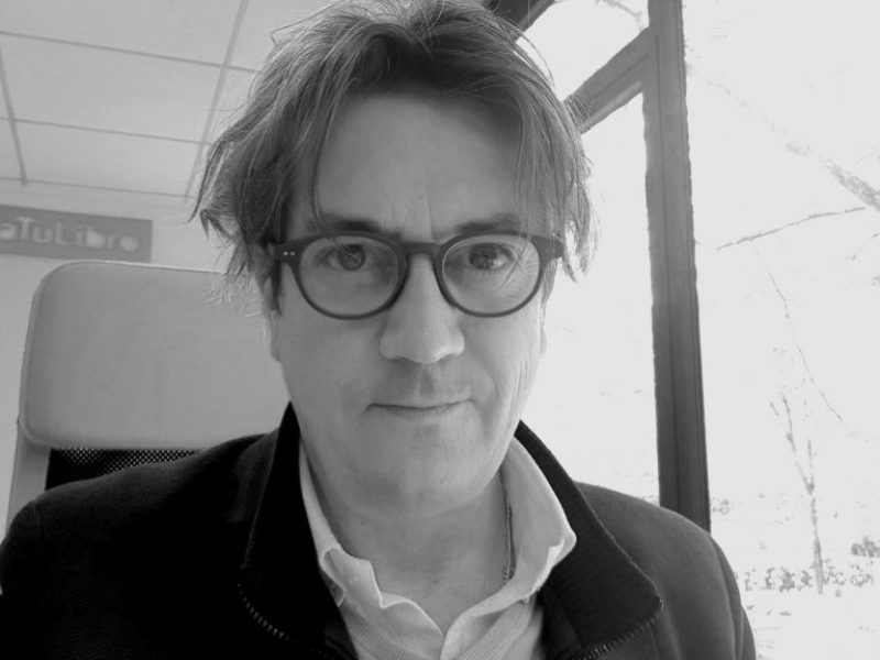 José María Prieto, fundador de smilebrand: «El cumplir expediente me parece triste»