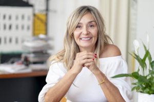 «La revolución del periodismo está en recuperar su esencia y su influencia» Julia Higueras, CEO de Anoche Tuve un Sueño
