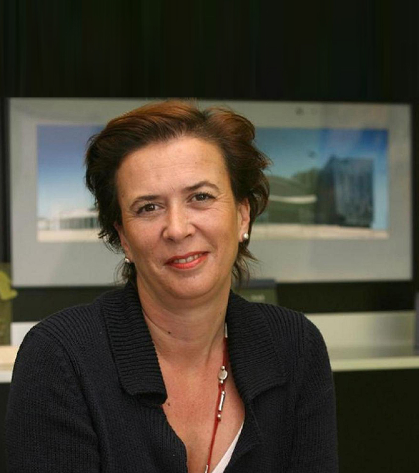 Yolanda de Aguilar-Naked Chief